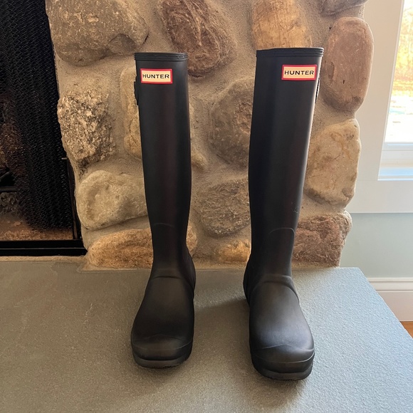 HUNTER Original Tall Wide Calf Rain Boot - Women's - Picture 1 of 2